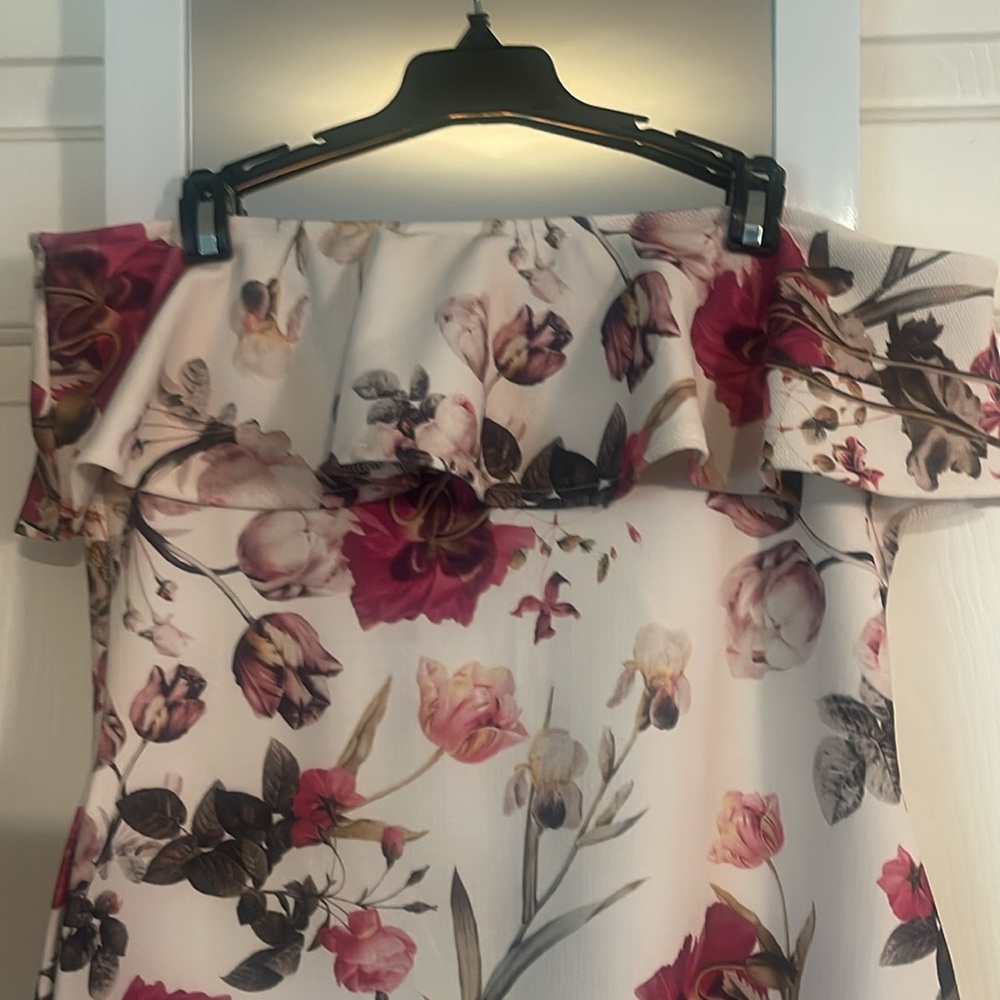 Floral Off-Shoulder Dress - Picture 2 of 6